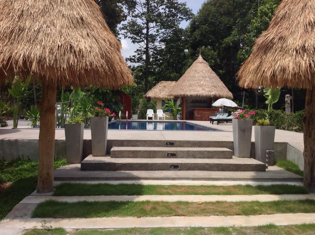 Hallo Hébergement de vacances Khanom